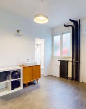 Local 2 impasse de la Chapelle